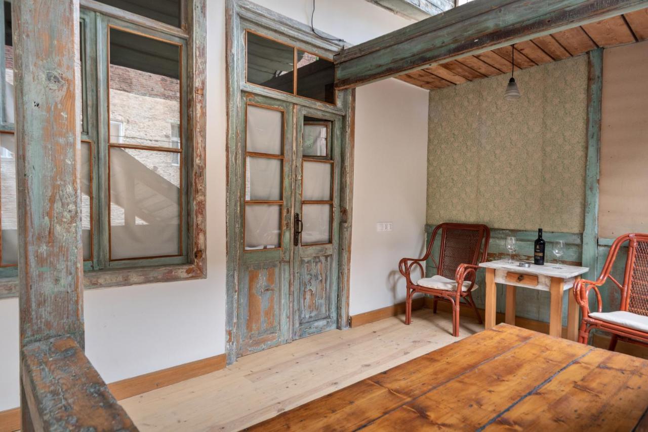 Memoir Hotel Tbilisi Esterno foto